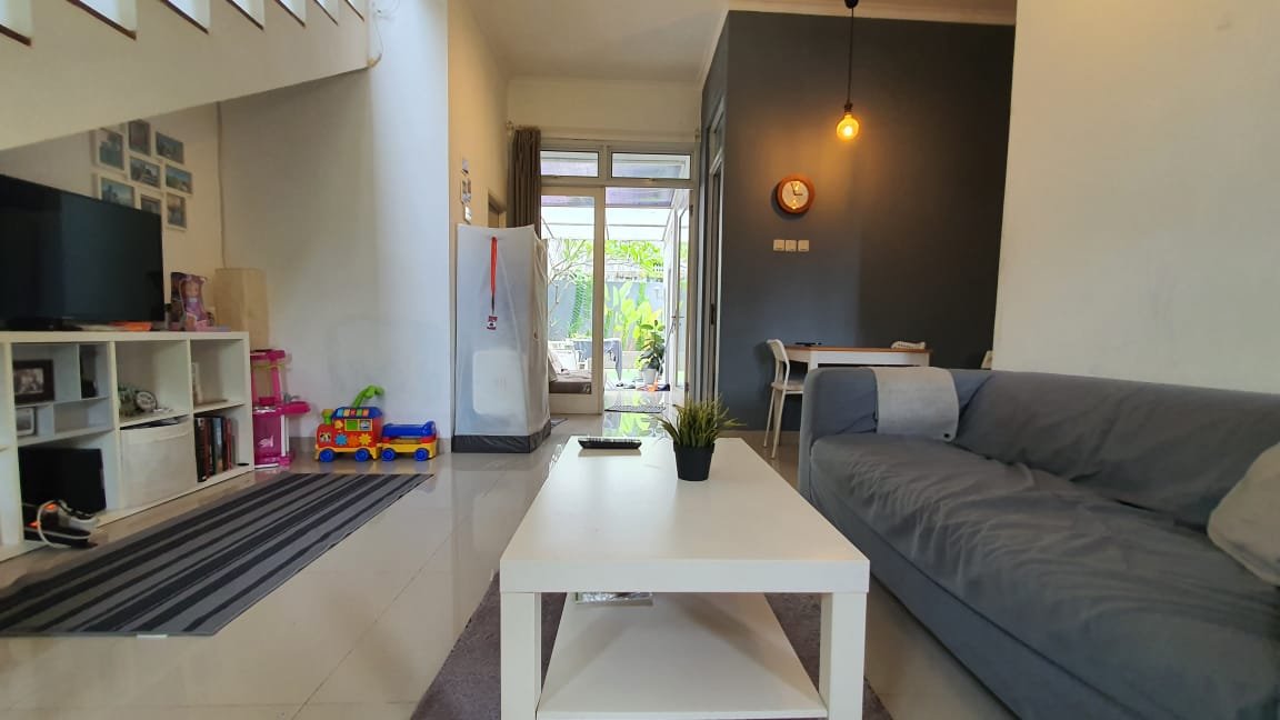 Dijual Rumah Dalam Cluster dekat MRT Halaman Luas - 3