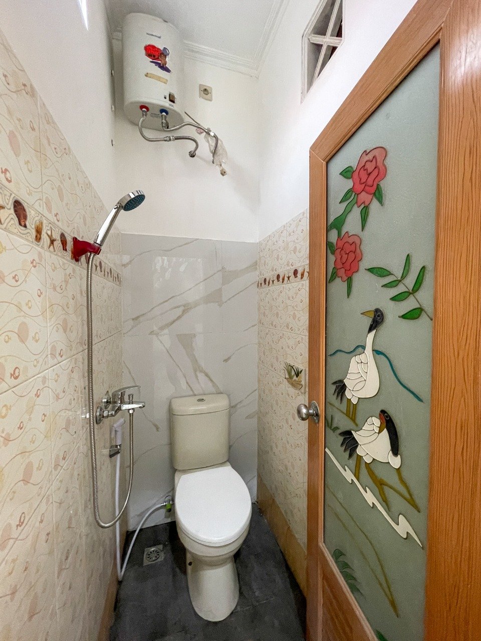 Dijual Rumah HOOK Semi Furnished SHM di Limo Depok - 13