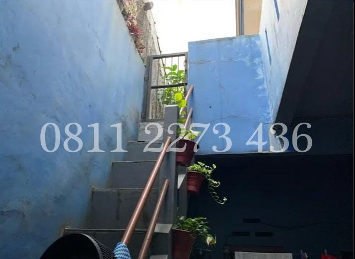 Dijual Rumah Cibabat Siap Huni di Pusat Kota Cimahi Pinggir Jalan Cocok Untuk Usaha - 4