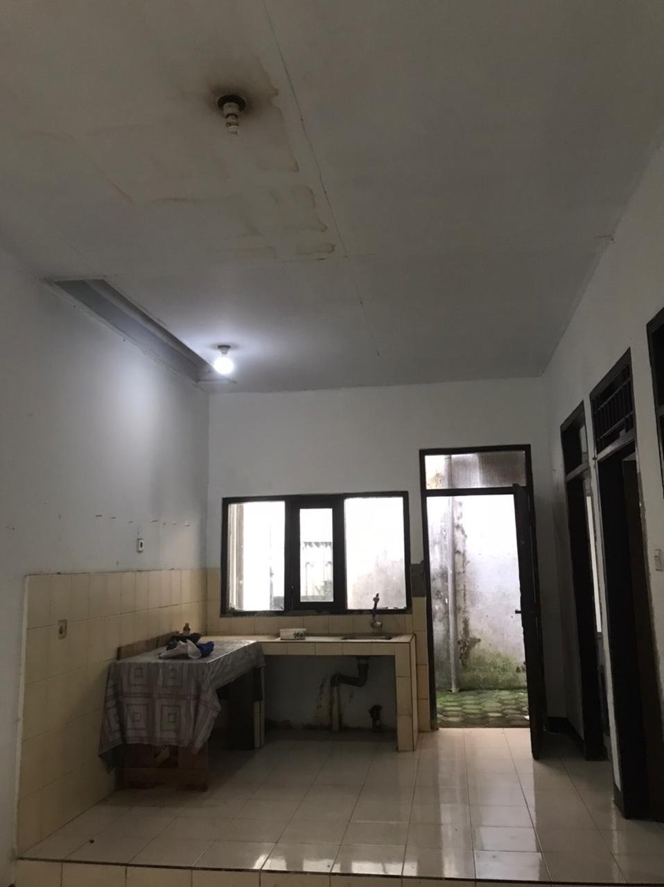 DIJUAL RUMAH NEGO SARIJADI BLOK 26, SHM, STRATEGIS - 4