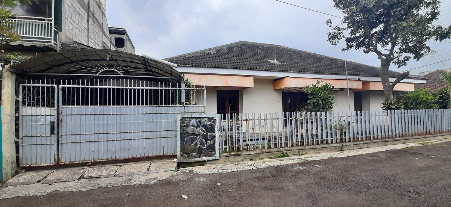 RUMAH SEMI FURNISH DI PARAKAN ASRI KOTA BANDUNG - 2