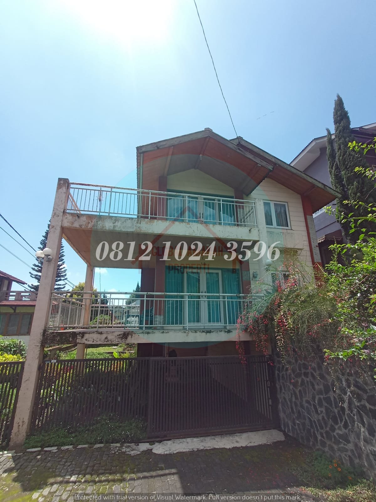 DIJUAL RUMAH VILLA ISTANA BUNGA COCOK UNTUK INVESTASI HARGA MURAH - 2