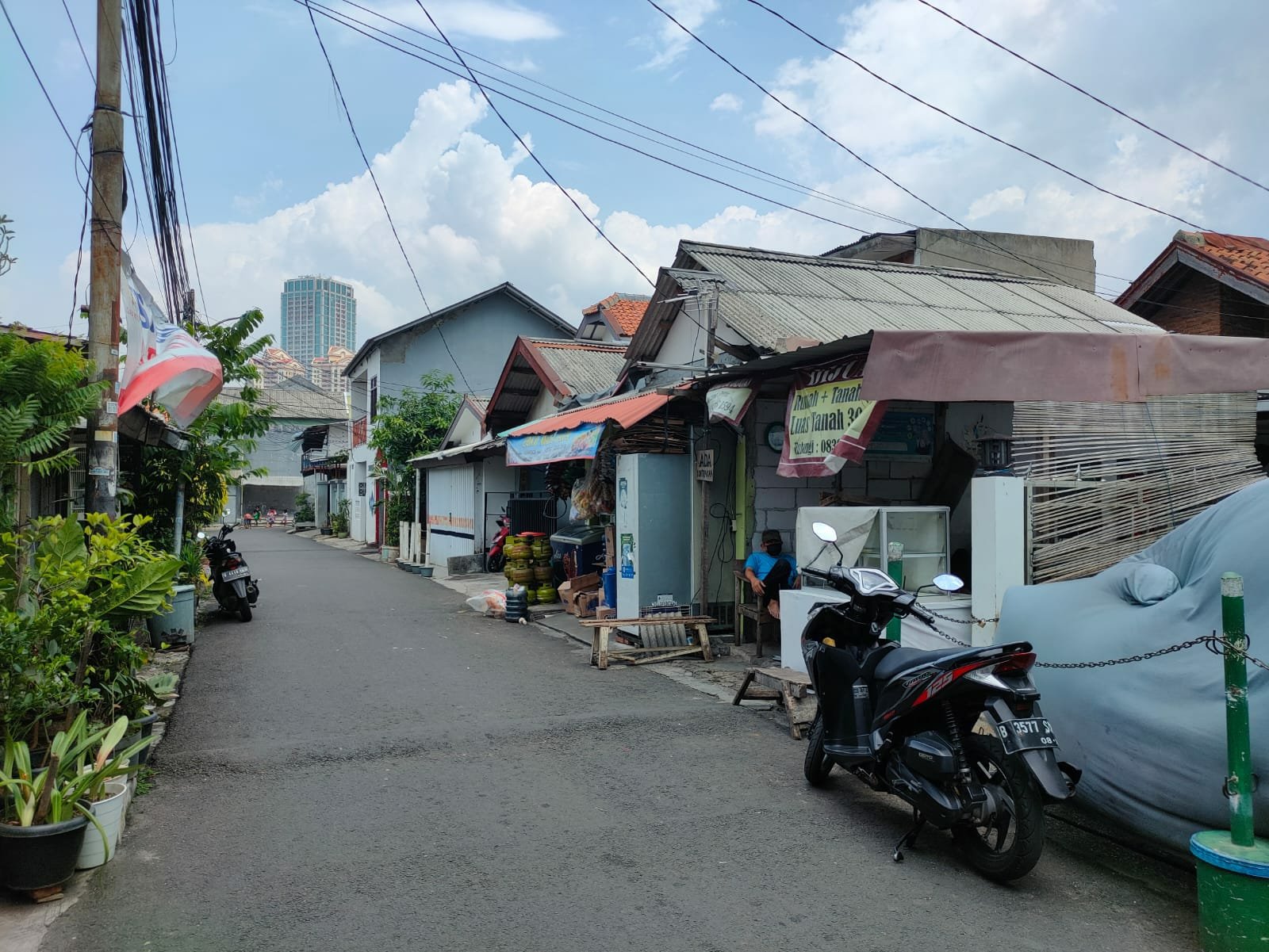 Dijual Cepat Tanah di Daerah Kemanggisan Palmerah Jakarta Barat - 2