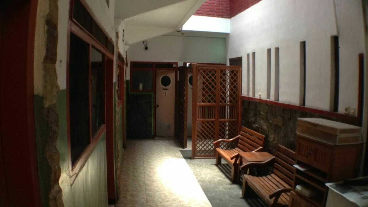 Rumah Dijual Di Malang Lokasi Borobudur Dekat Suhat Cocok Untuk Rumah Kos - 11