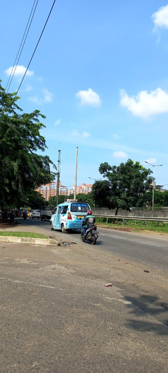 Dijual Rumah Tua Perlu Renov di Taman Palem Lestari Cengkareng - 8