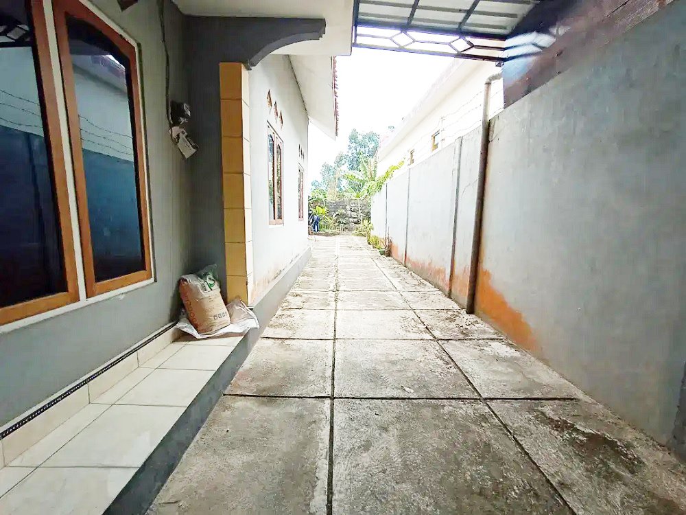 Jual Rumah di Magelang Dekat SMP Negeri 1 Pakis, Pasar Kaponan, Lapangan Kintelan, RS Syubbanul Wathon - 4