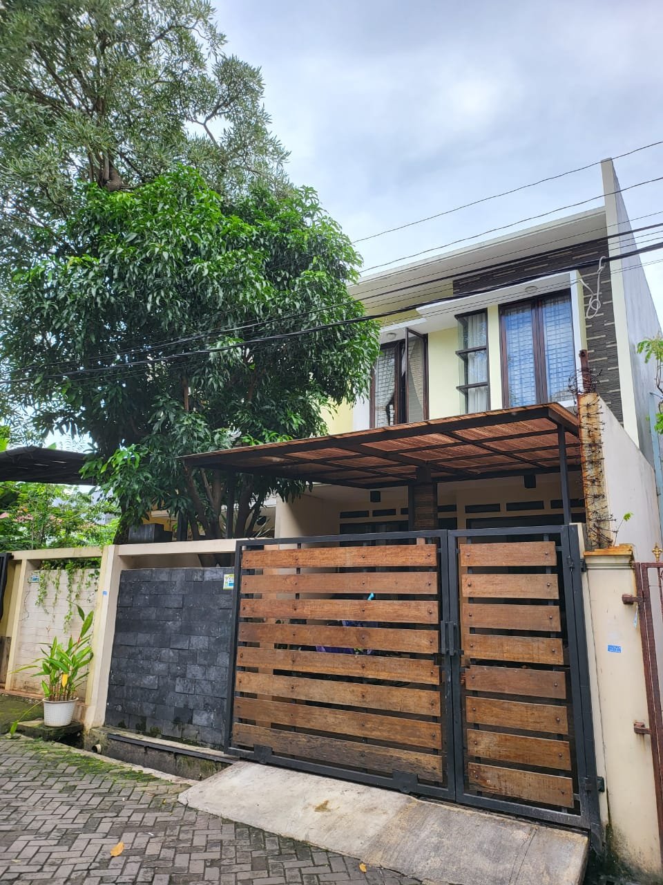 Dijual Rumah Cantik Minimalis Lokasi Strategis di Joglo/Kreo (JakBar - JakSel - Tangerang) - 2