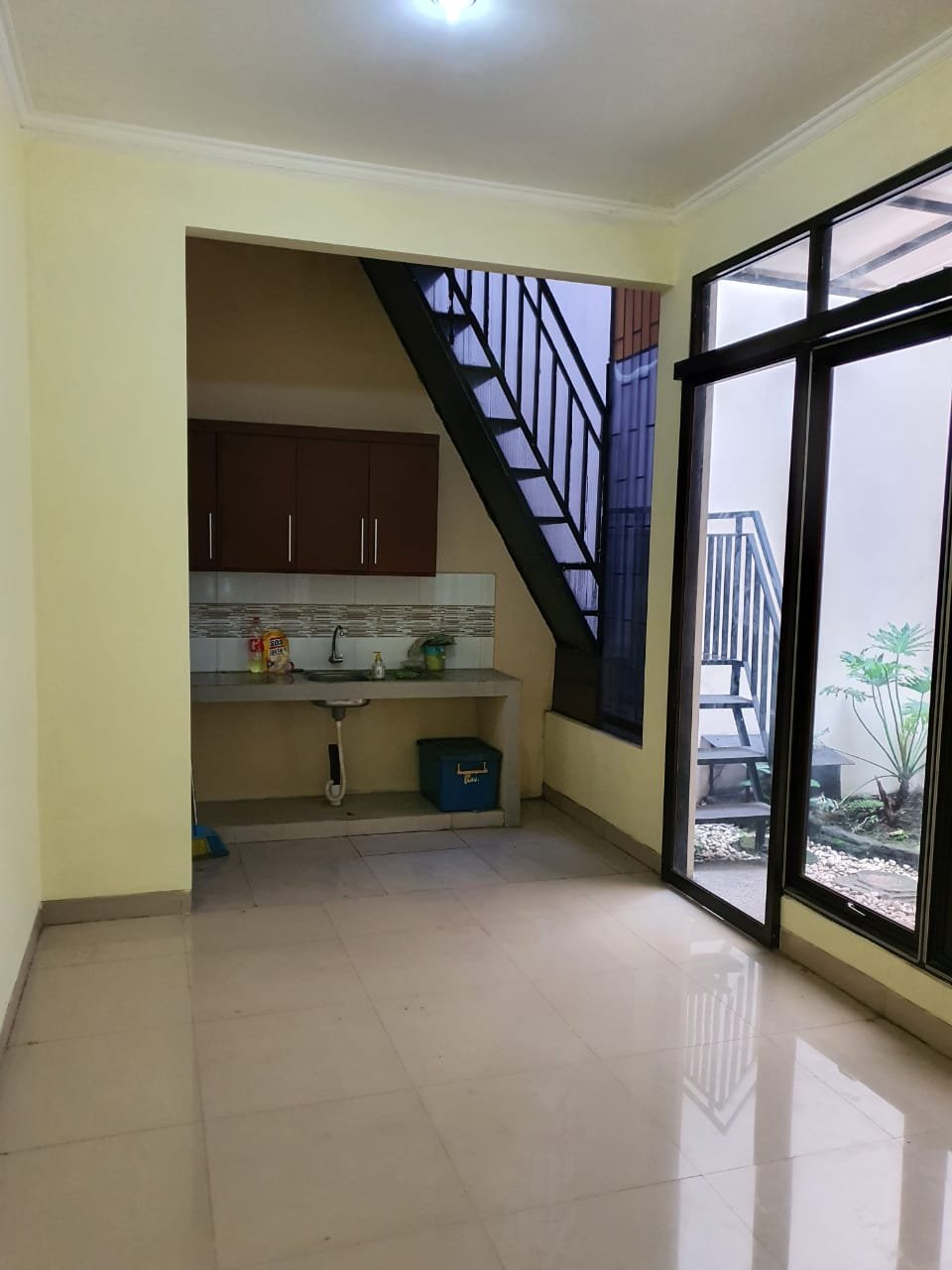 Dijual Rumah Cantik Minimalis Lokasi Strategis di Joglo/Kreo (JakBar - JakSel - Tangerang) - 10