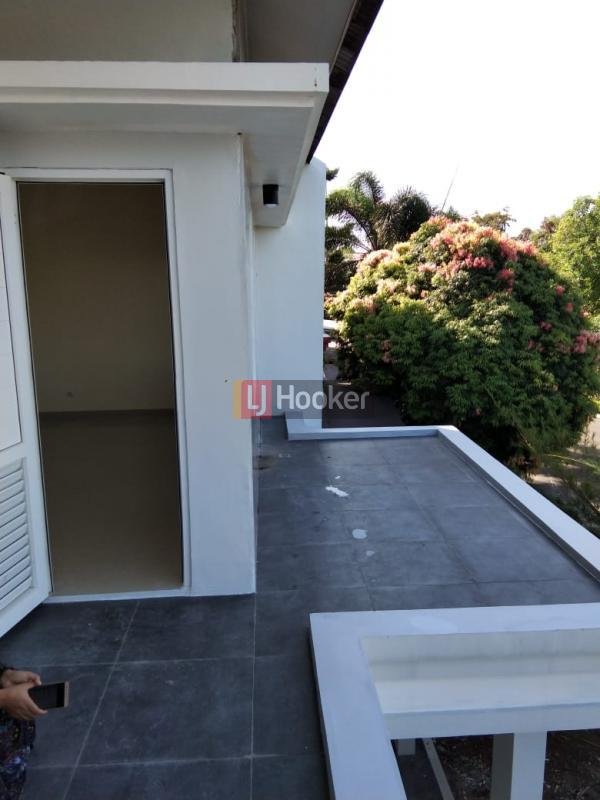 Disewakan Rumah Di Sawangan - 3