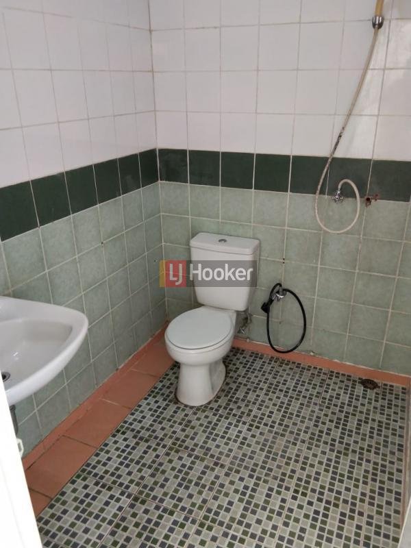 Disewakan Rumah Di Sawangan - 4