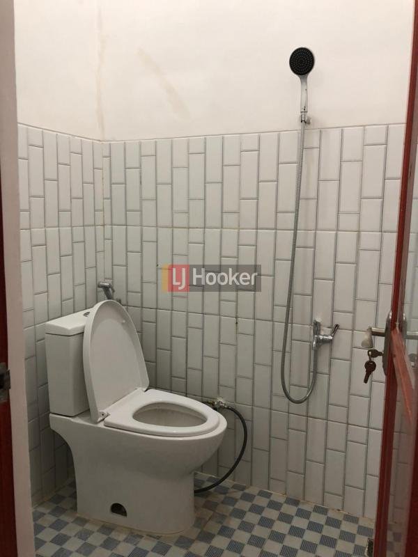 Dijual Murah Rumah di Bedahan Sawangan - 4