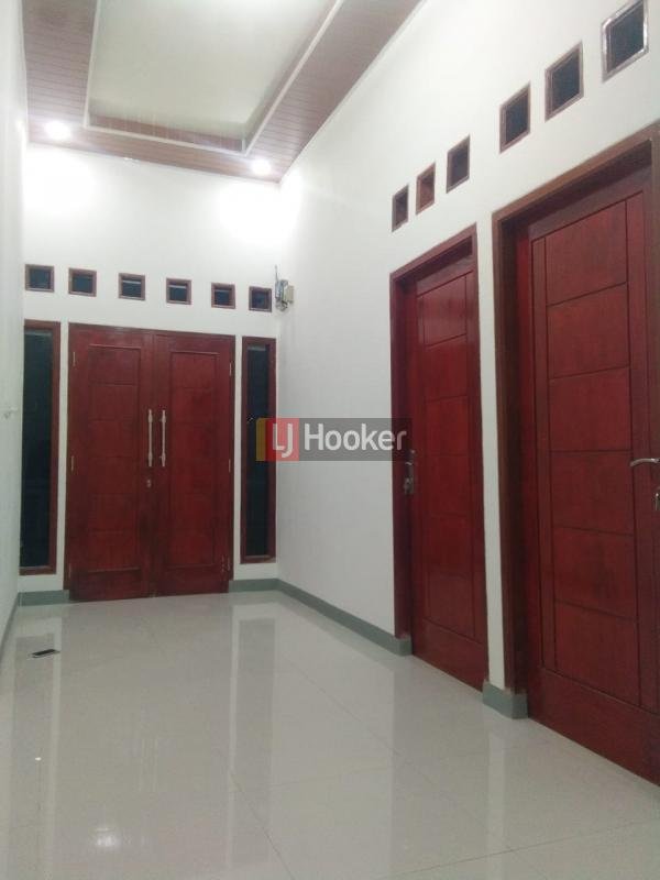 Dijual Murah Rumah di Bedahan Sawangan - 12