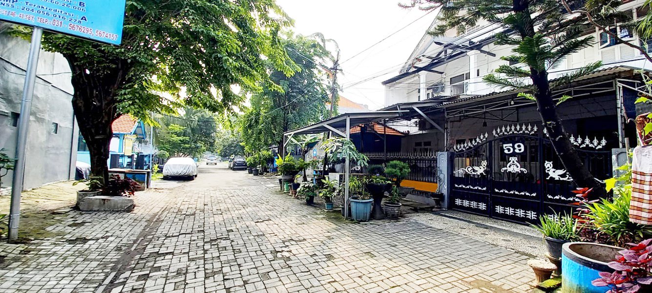 Kost Dekat Universitas Wijaya Kusuma, Mall Ciputra World Surabaya, Mall Lagoon Avenue, Islamic Centre Surabaya - 14