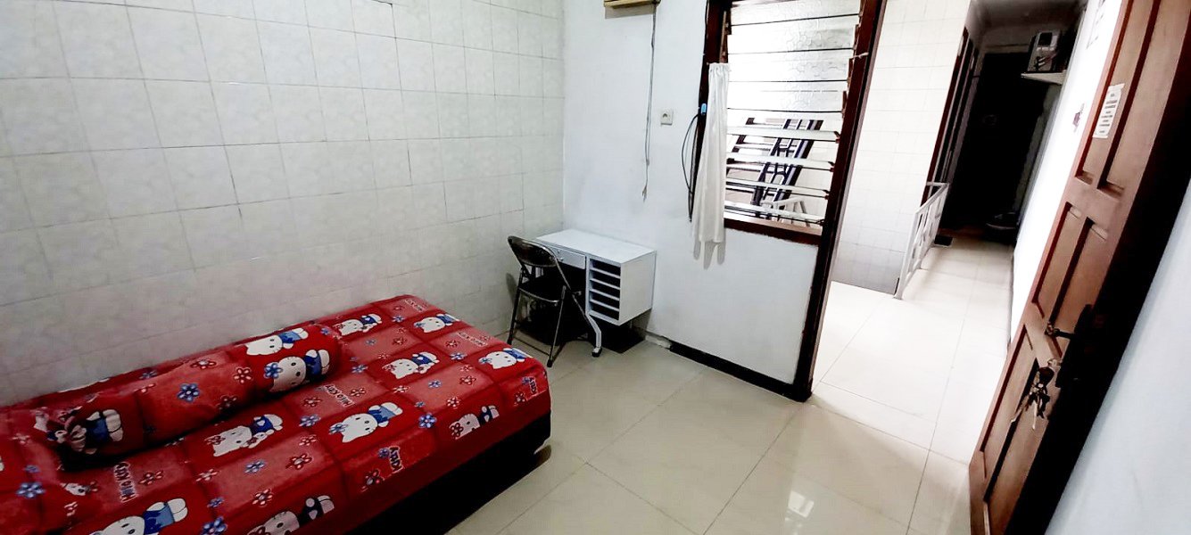 Kost Dekat Universitas Wijaya Kusuma, Mall Ciputra World Surabaya, Mall Lagoon Avenue, Islamic Centre Surabaya - 2