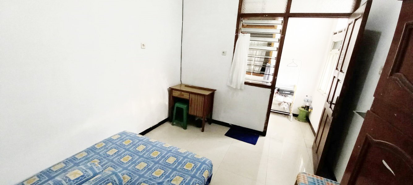 Kost Dekat Universitas Wijaya Kusuma, Mall Ciputra World Surabaya, Mall Lagoon Avenue, Islamic Centre Surabaya - 8