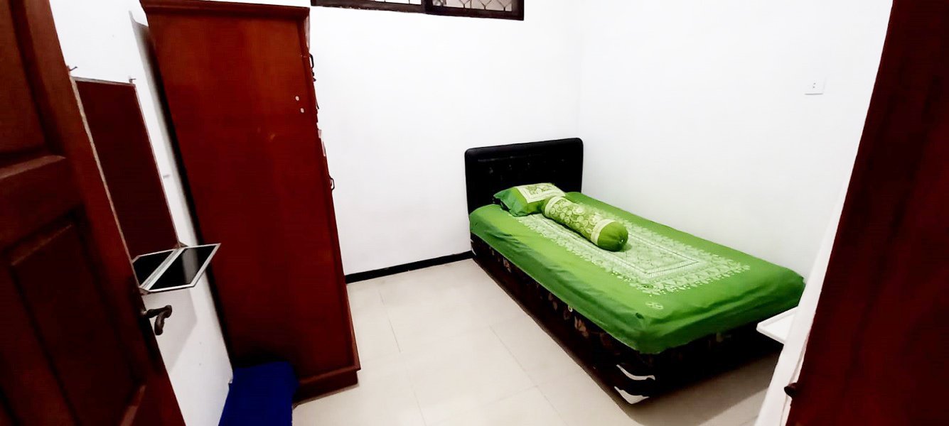 Kost Dekat Universitas Wijaya Kusuma, Mall Ciputra World Surabaya, Mall Lagoon Avenue, Islamic Centre Surabaya - 6