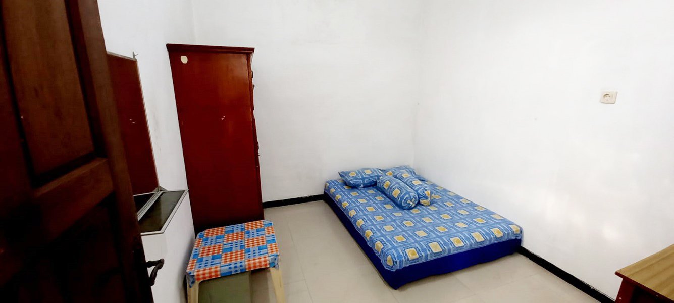 Kost Dekat Universitas Wijaya Kusuma, Mall Ciputra World Surabaya, Mall Lagoon Avenue, Islamic Centre Surabaya - 5