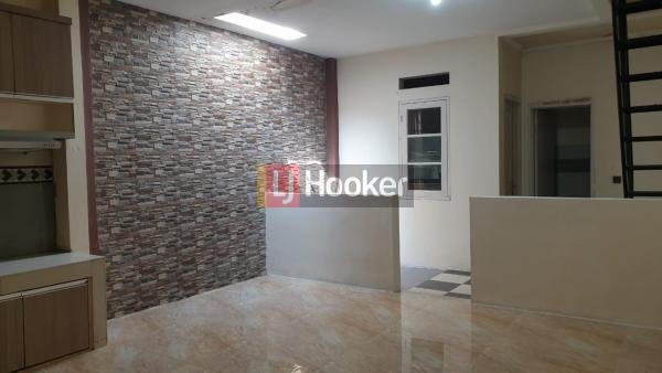 Disewakan Murah Rumah Nyaman di Sawangan - 2
