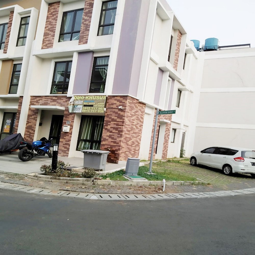 Jual Rumah Kost di Gading Serpong Dekat UMN, Universitas Matana, Summarecon Mall Serpong, QBIG BSD City - 1