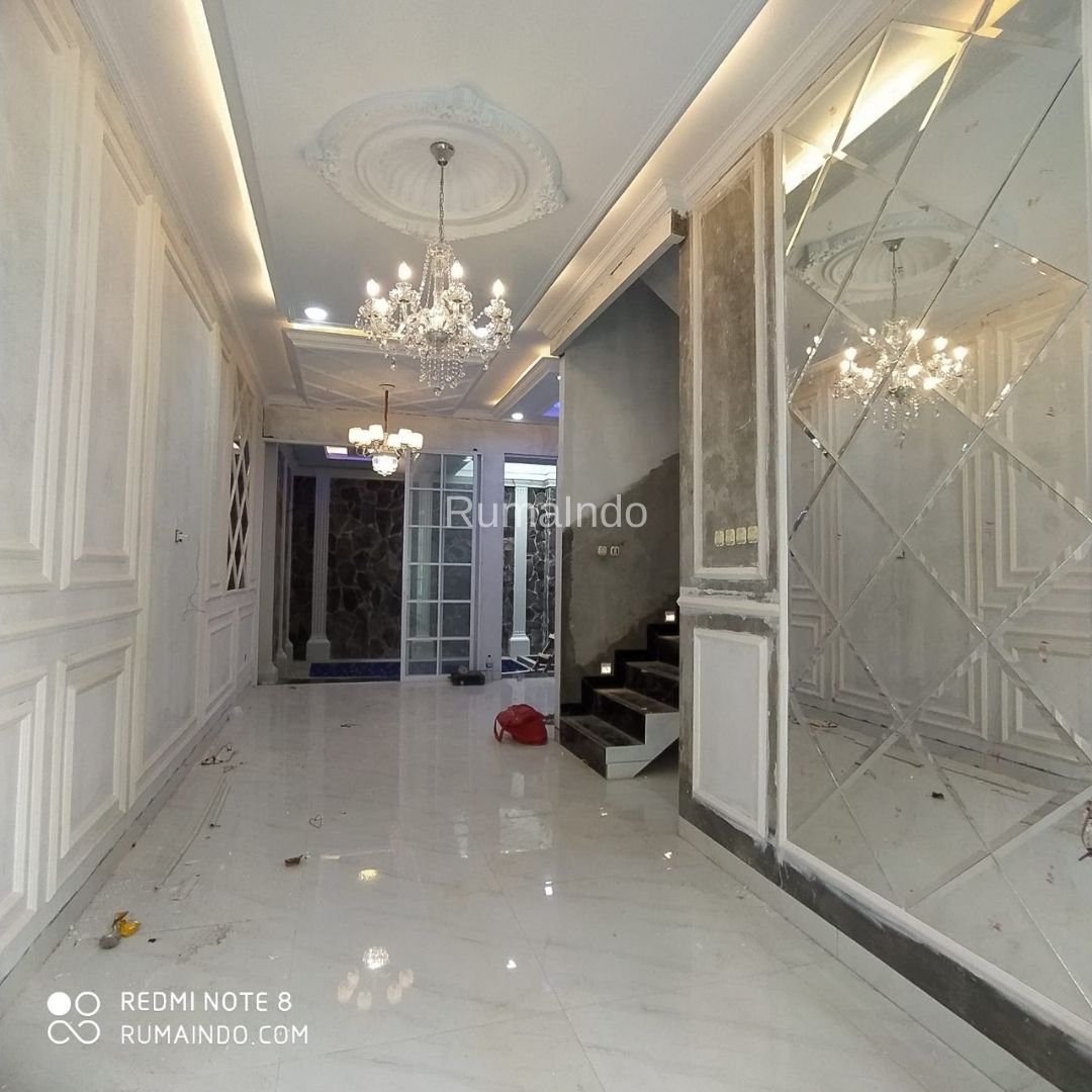 Dijual Rumah Classic Eropa Ada Kolam Renang di Jln Kebagusan Jakarta Selatan - 3