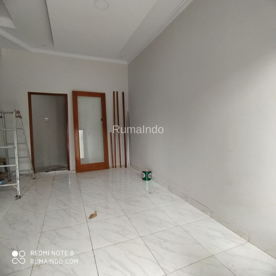 Dijual Rumah Non Cluster di Cipedak Jagakarsa Jakarta Selatan - 3