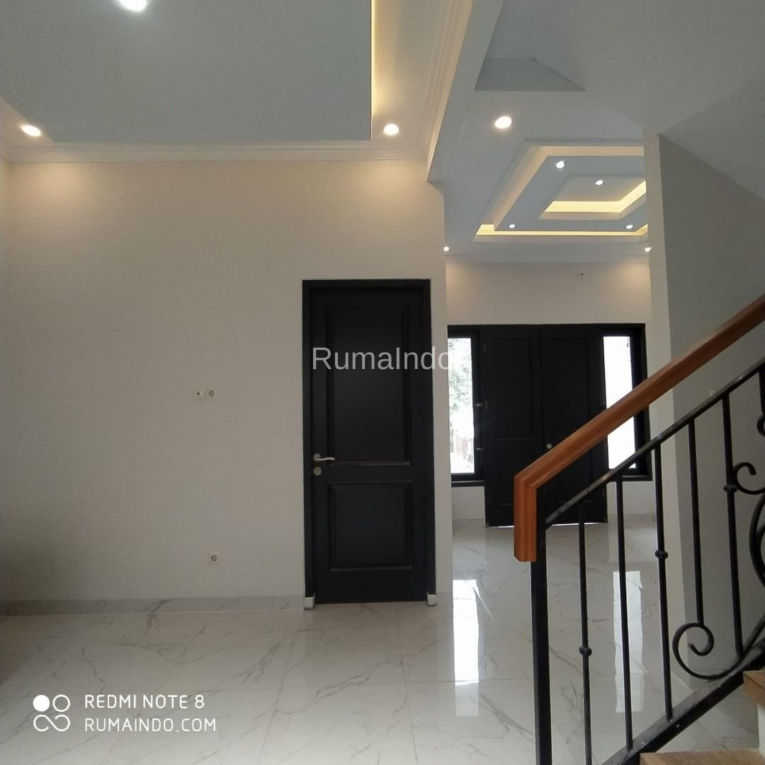 Dijual Murah Rumah Classic Modern Di Kahfi 2 Jagakarsa Jakarta Selatan - 2