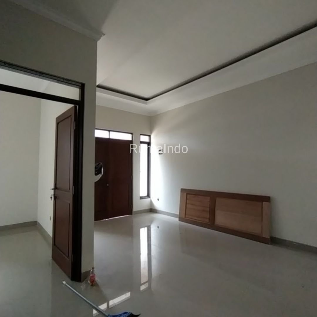 Dijual Rumah Cluster di Srengseng Sawah Jagakarsa Jakarta Selatan - 4