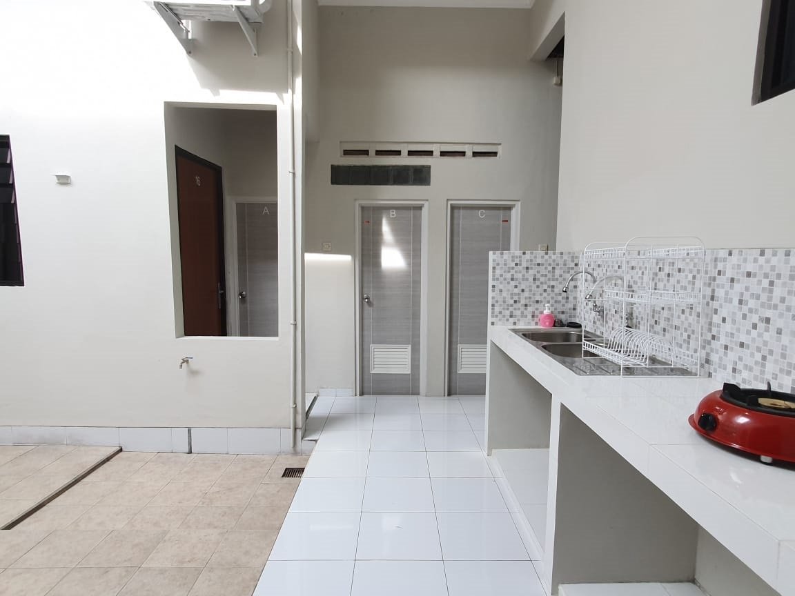 Kost Dekat Paragon City Mall Semarang, DP Mall Semarang, Tugu Muda Semarang, Stasiun Poncol Semarang - 10