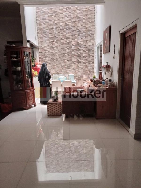 Dijual Rumah 2 lantai asri, nyaman, aman dalam cluster one gate di Bojongsari Depok - 3