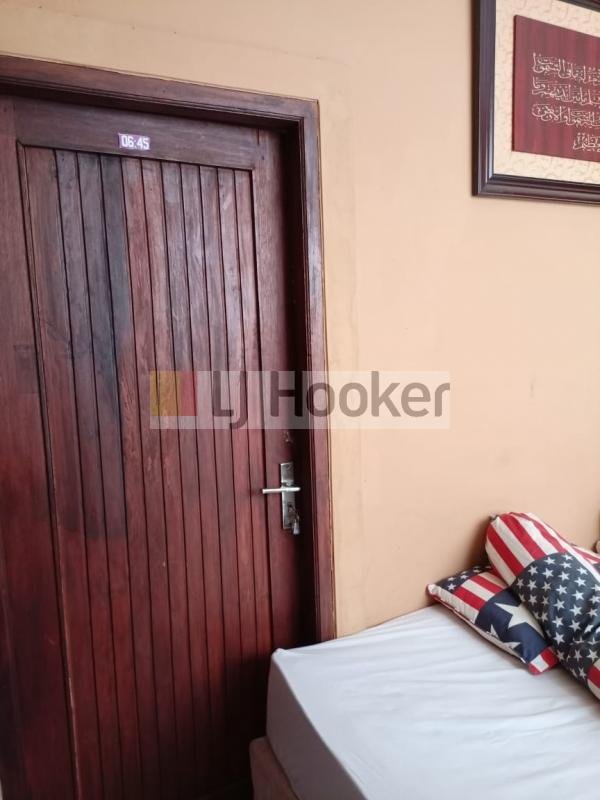 Dijual Rumah 2 lantai asri, nyaman, aman dalam cluster one gate di Bojongsari Depok - 11