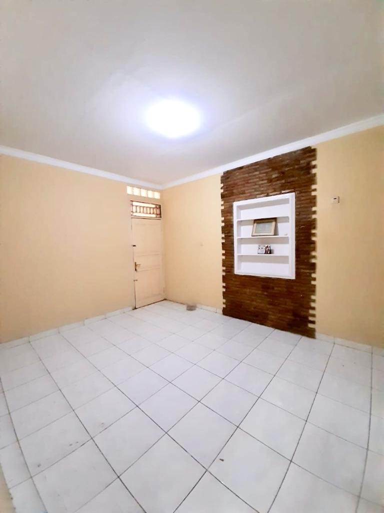 Disewakan Rumah di Jatimurni Pondok Gede Bekasi – 5+1 Kamar Tidur - 4