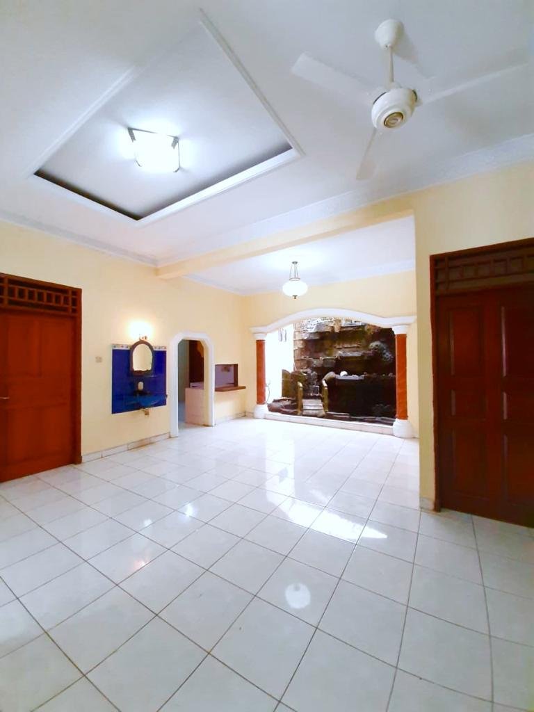 Disewakan Rumah di Jatimurni Pondok Gede Bekasi – 5+1 Kamar Tidur - 2