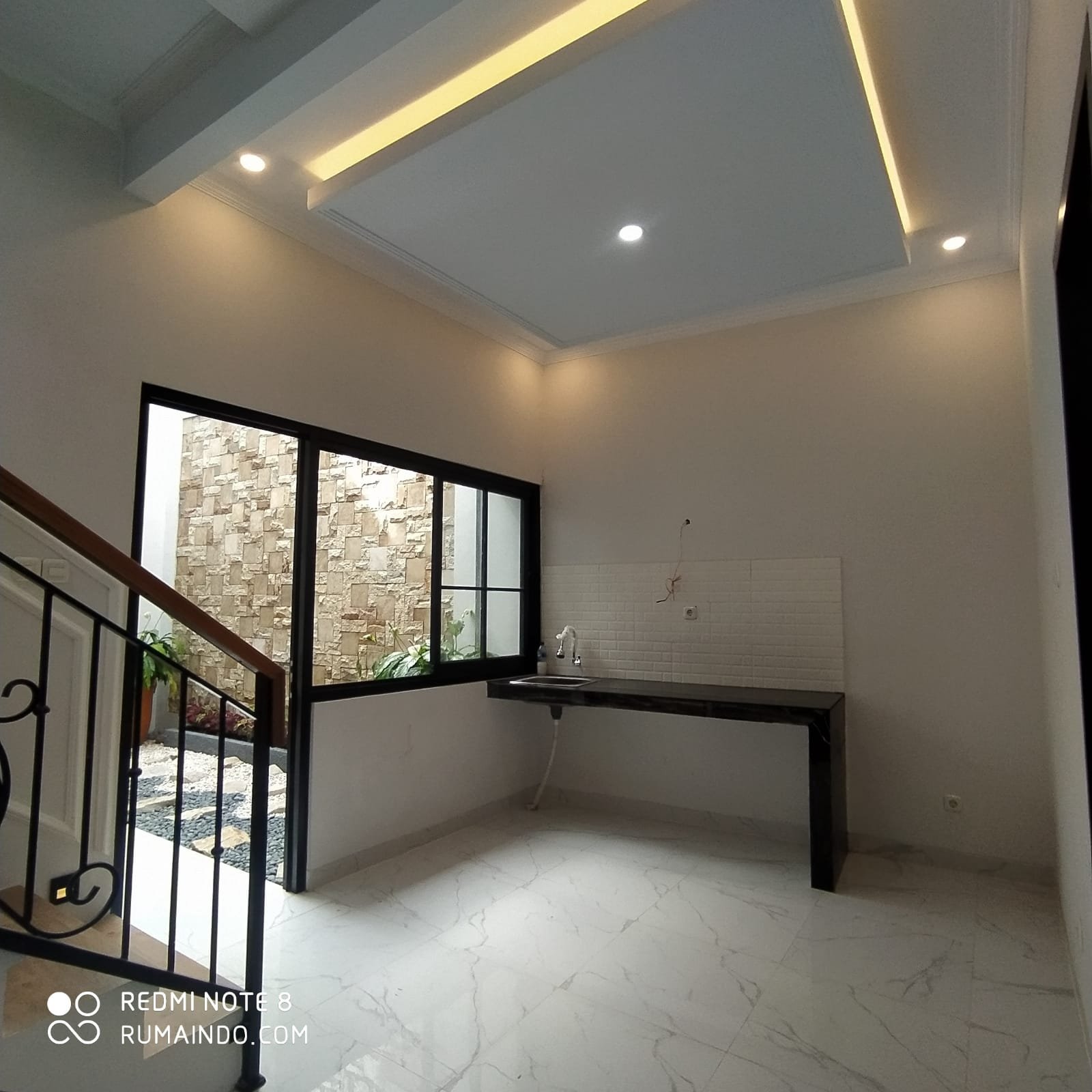 Dijual Murah Rumah Classic Modern Di Kahfi 2 Jagakarsa Jakarta Selatan - 2