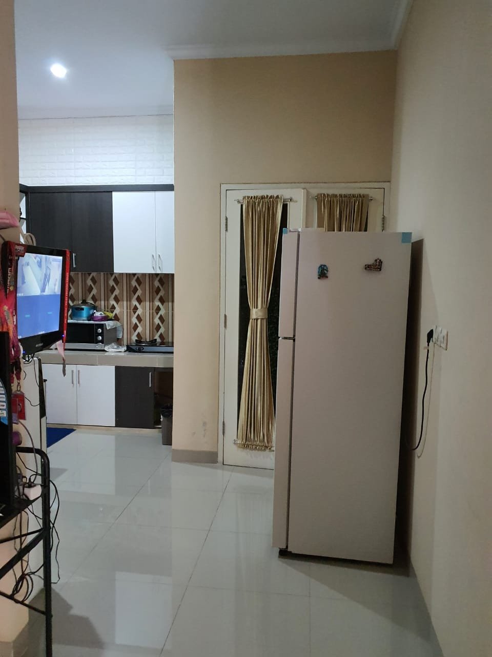Dijual Rumah Full Furnished Cluster Mahakam Residence Jagakarsa Jakarta Selatan - 5