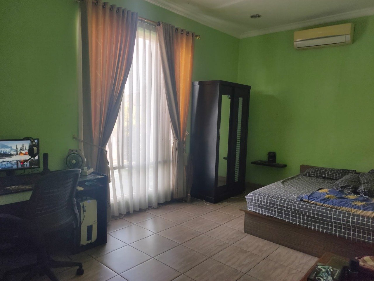 Jual Rumah Siap Huni Daerah Pamulang, Akses Mudah, Banyak Fasilitas - 11