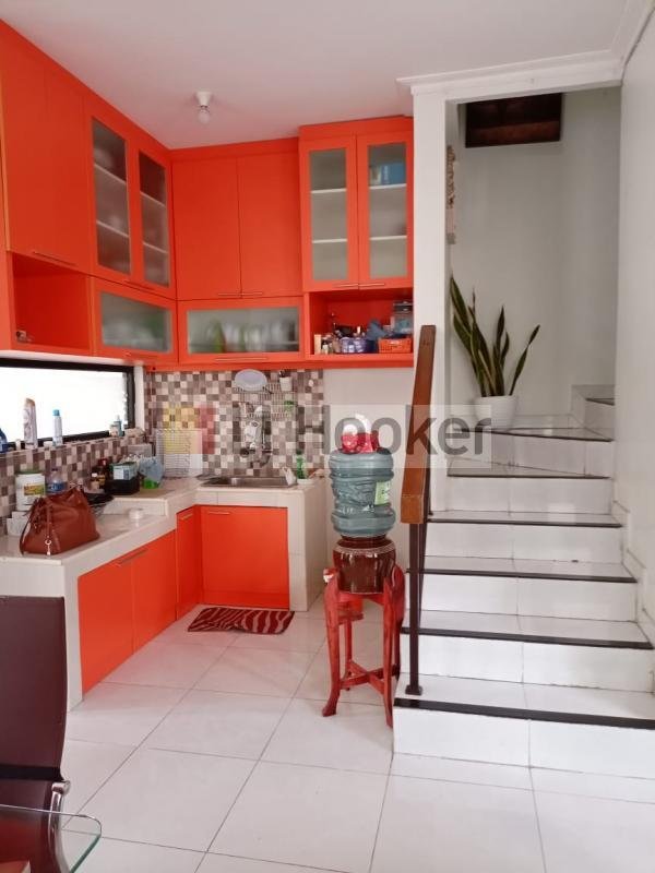 Disewakan Rumah 2 lantai ,cantik, asri, nyaman, aman dalam Town House di Ciganjur JakartaSelatan - 13