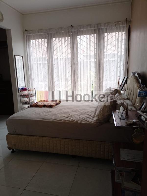 Disewakan Rumah 2 lantai ,cantik, asri, nyaman, aman dalam Town House di Ciganjur JakartaSelatan - 7