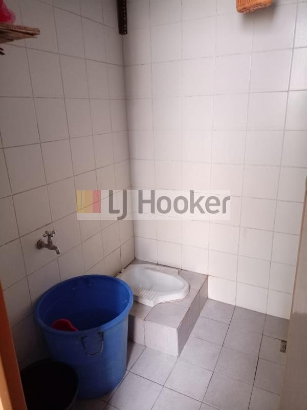 Disewakan Rumah 2 lantai ,cantik, asri, nyaman, aman dalam Town House di Ciganjur JakartaSelatan - 12