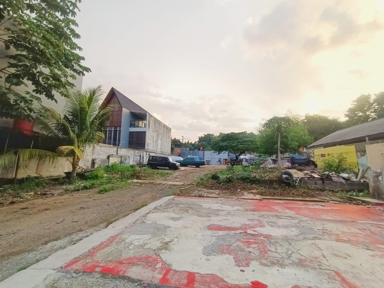 Rumah Kualitas Bagus Dan Mewah Di Pejaten Jakarta Selatan - 12