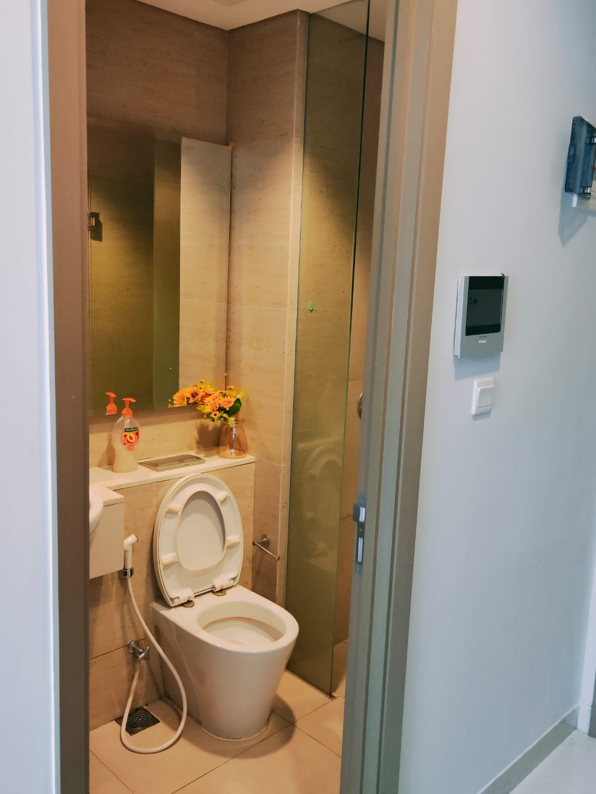 Sewa Apartemen Taman Anggrek Residence Murah - 6