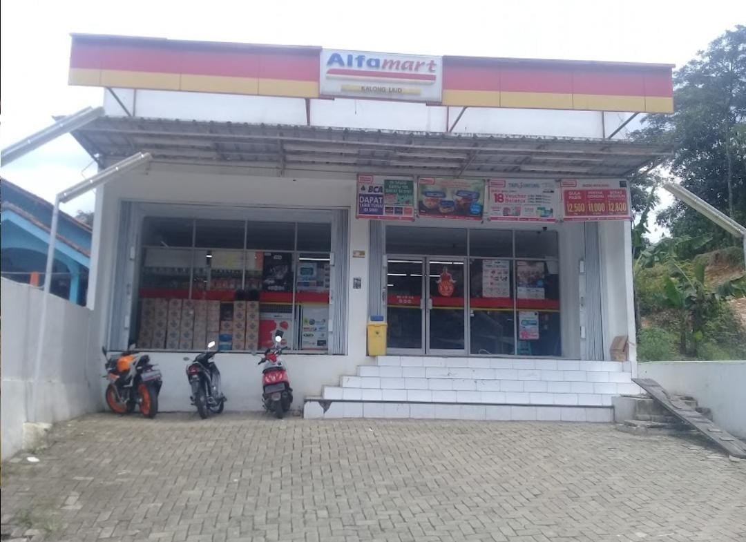 Dijual Ruko / Bangunan Lokasi Strategis Sedang Disewa Alfamart - 2
