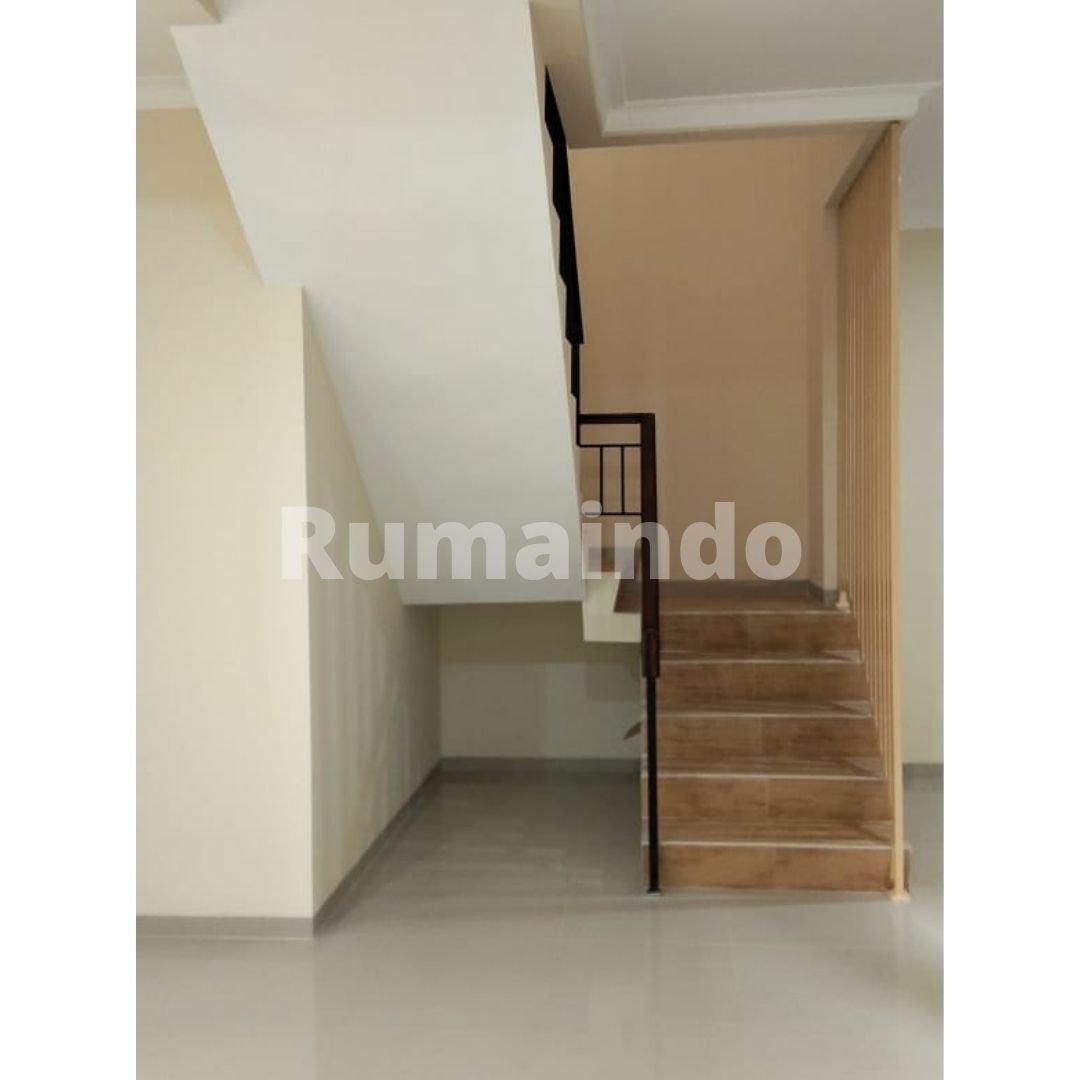 Dijual Murah Rumah Cluster di Jln Taman Sari Lebak Bulus Cilandak Jakarta Selatan - 3