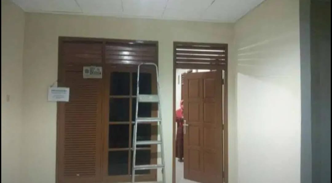 DIJUAL CEPAT RUMAH 2 LANTAI UKURAN 7x16+ DI JAKARTA BARAT 5 KT dan 2 KM  - 11