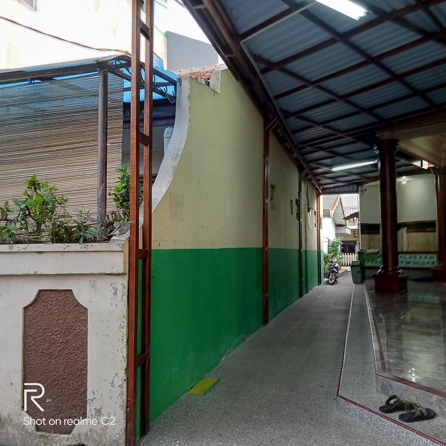 DIJUAL CEPAT RUMAH 2 LANTAI UKURAN 7x16+ DI JAKARTA BARAT 5 KT dan 2 KM  - 9