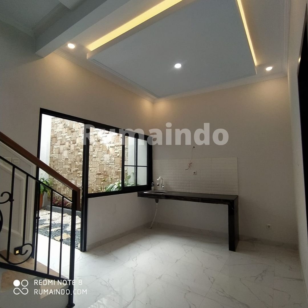 Dijual Murah Rumah Classic Modern Di Kahfi 2 Jagakarsa Jakarta Selatan - 4
