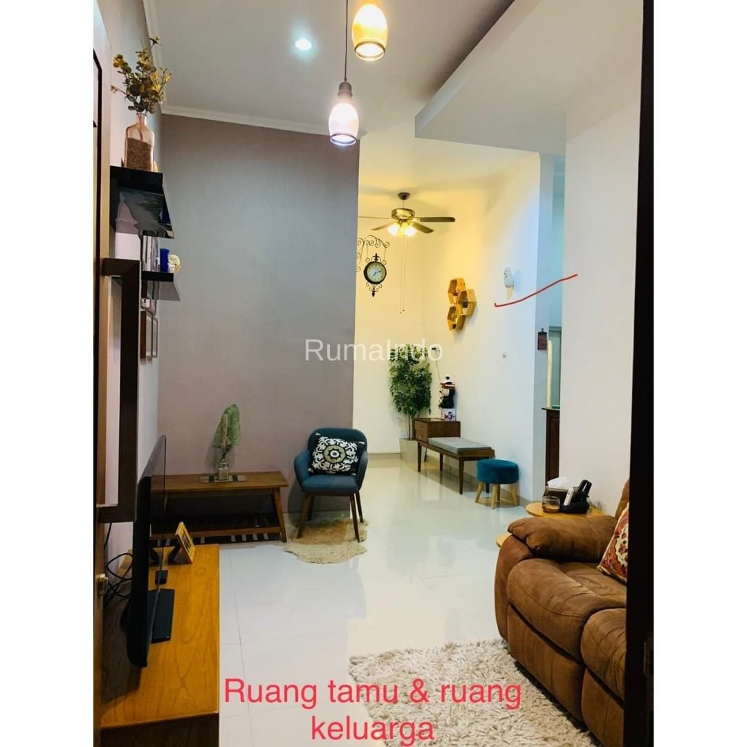 Dijual Murah Rumah Semi Furnish di Cluster Cinere Loft Depok - 2