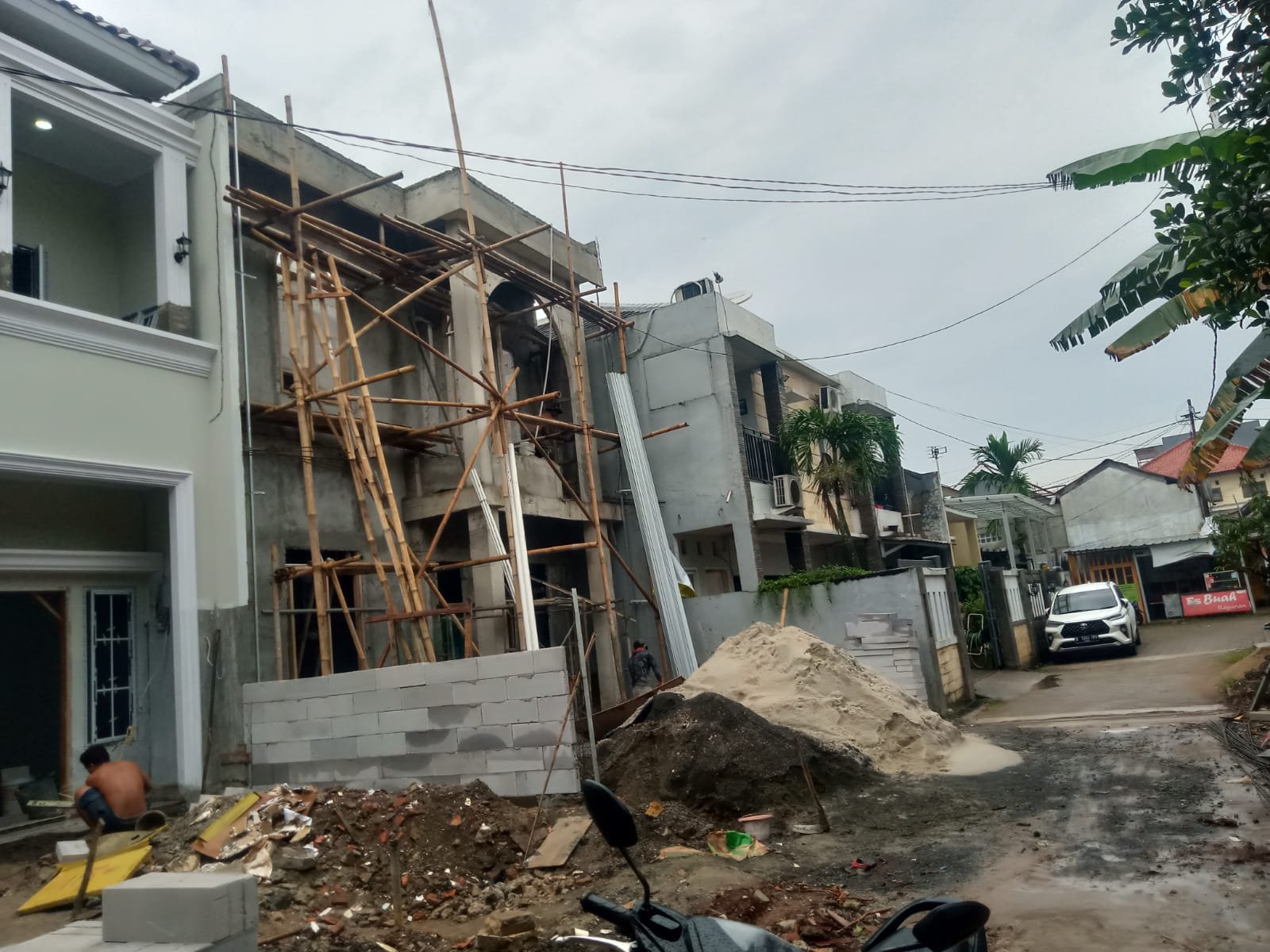 Dijual Murah Rumah Mewah Ada Rooftop di Kebagusan Jakarta Selatan - 9