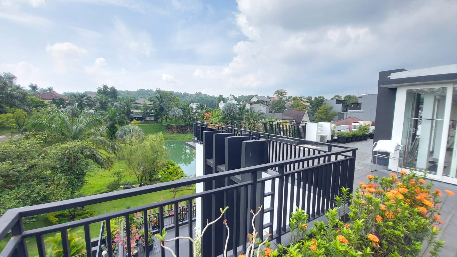 Dijual Rumah Kualitas Premium Cluster Parahyangan Golf - 9