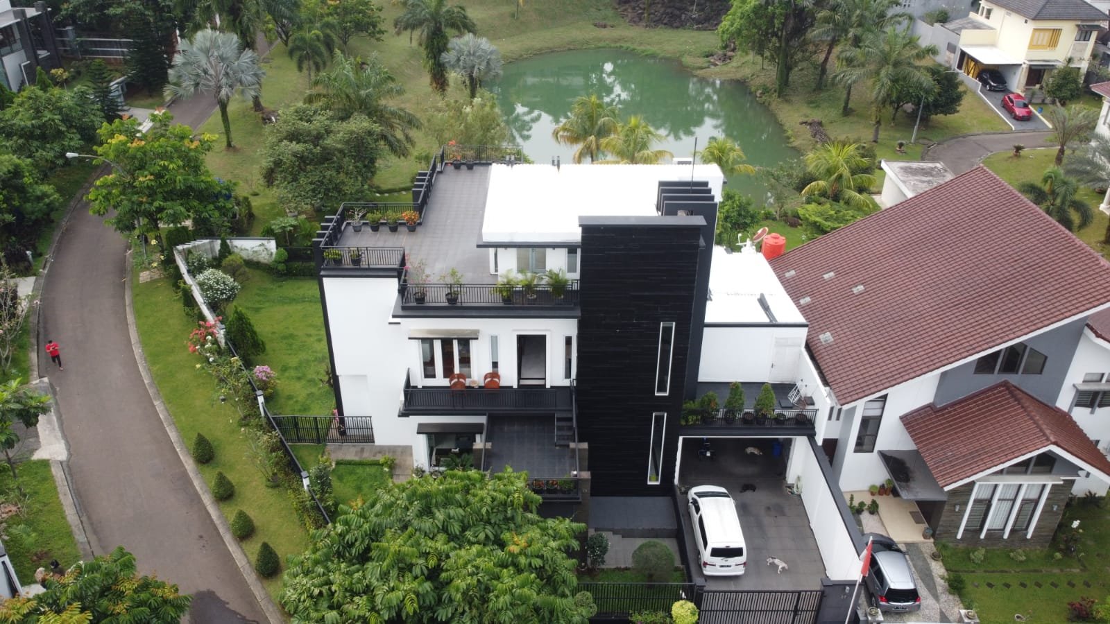 Dijual Rumah Kualitas Premium Cluster Parahyangan Golf - 2