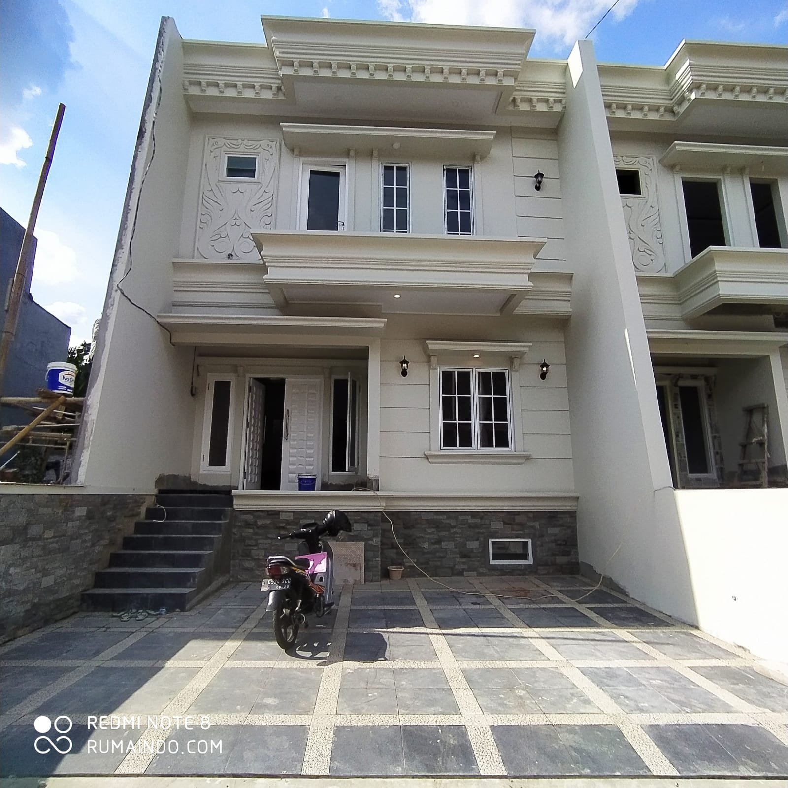 Dijual Rumah Cluster Mewah di Cilandak KKO Jakarta Selatan - 1